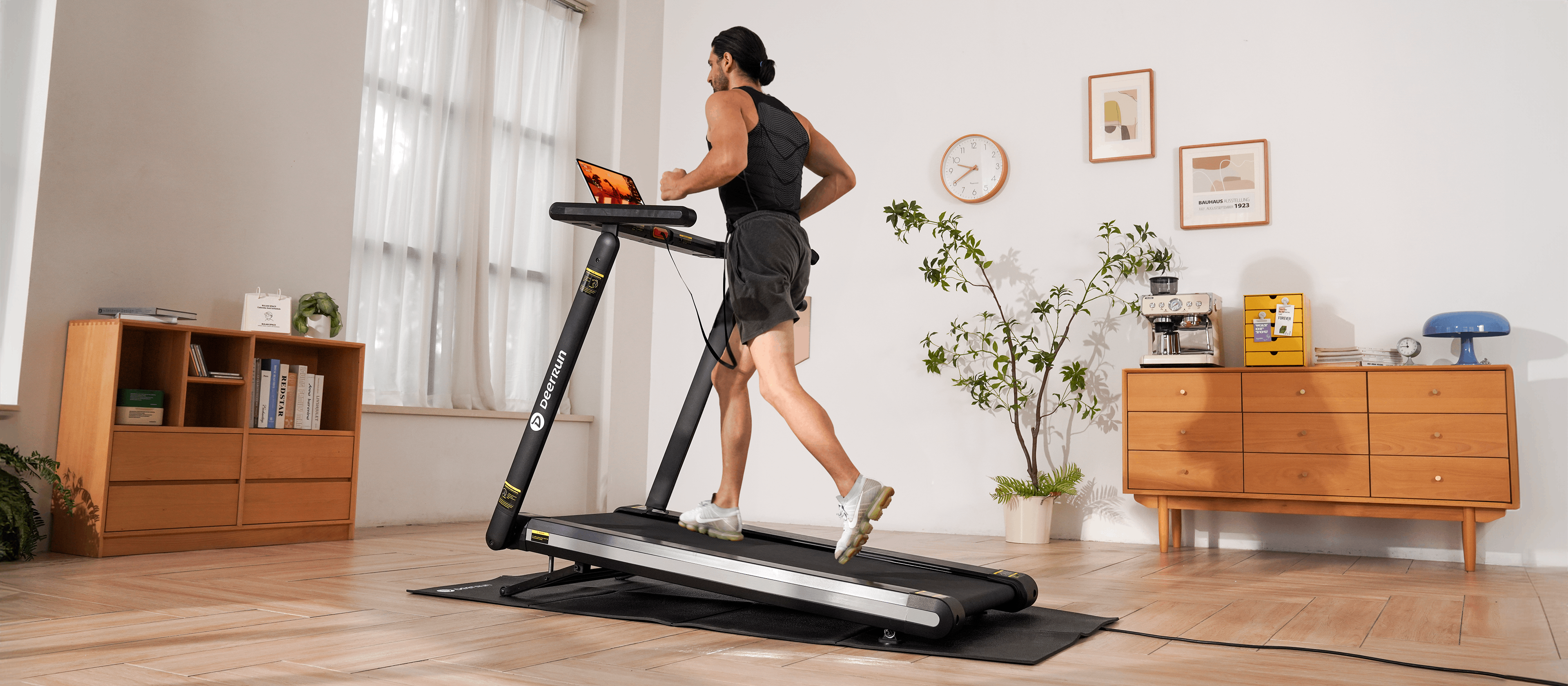 DeerRun X20 Profi Laufband mit 15_ Automatischer Steigung-18-kmh Details