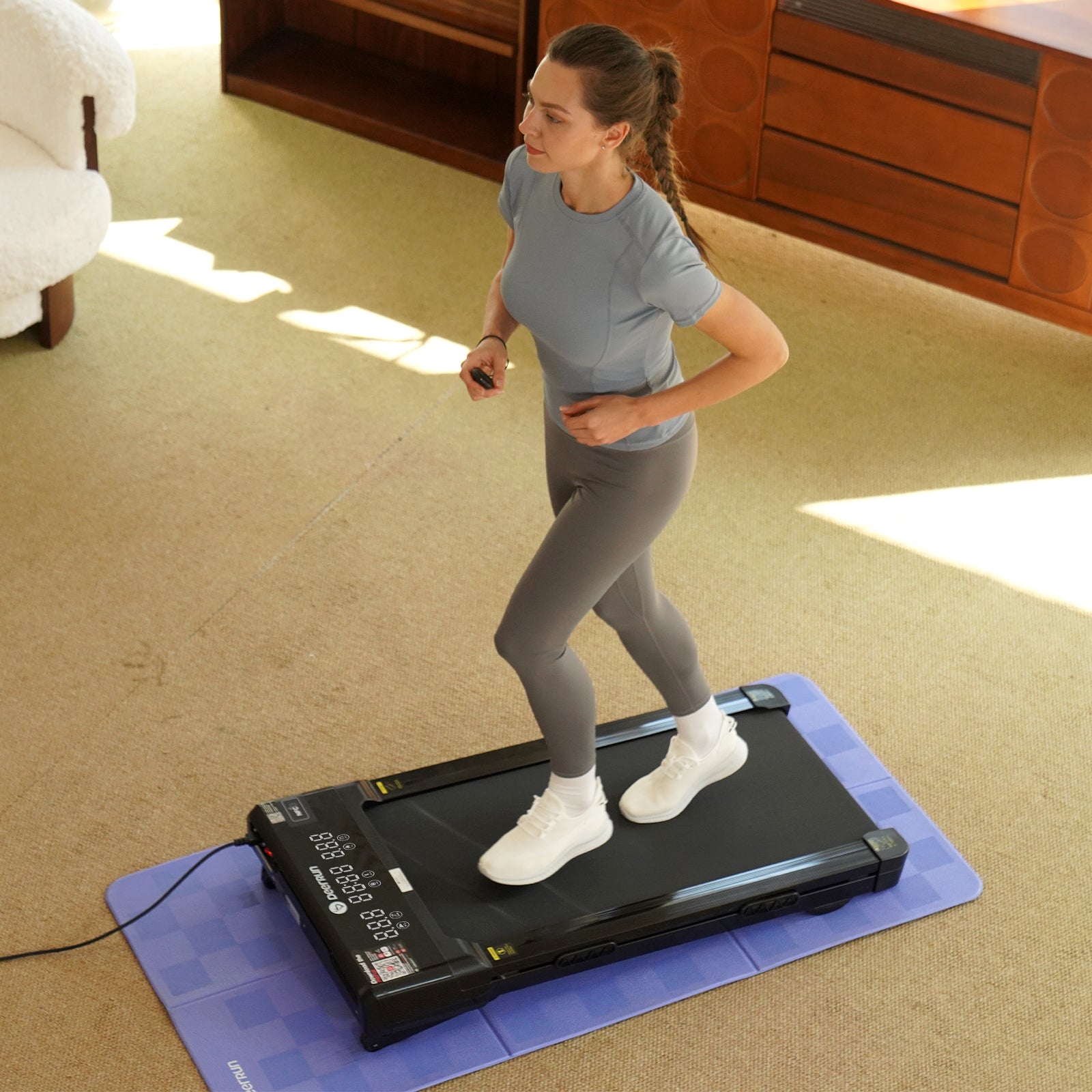 DeerRun Z10 Smart Incline Laufband #Farbe_Vollschwarz